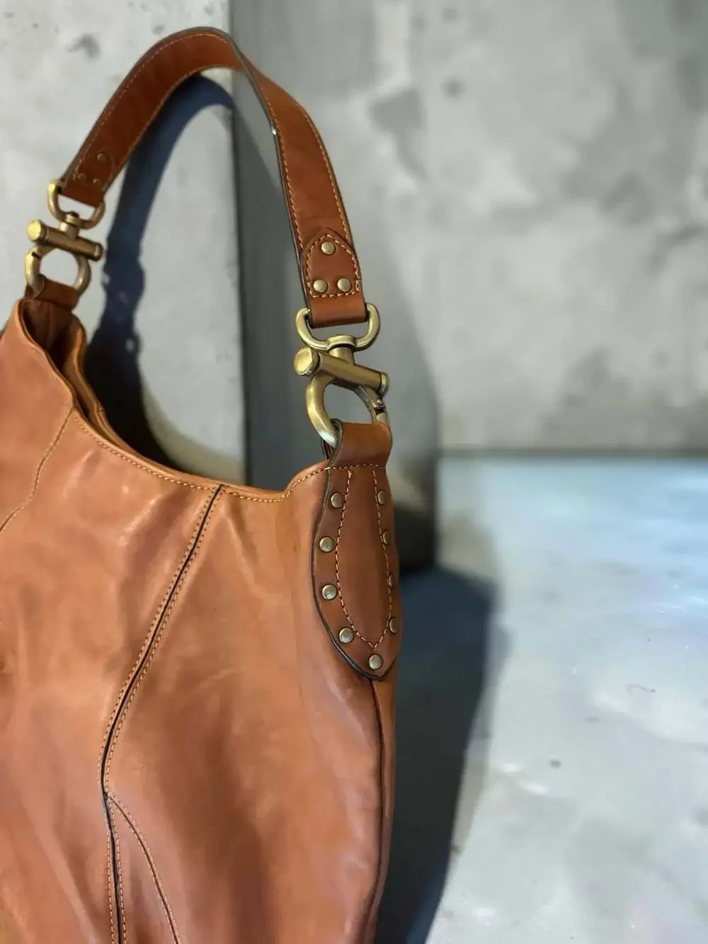 The Limited Brown Leather Shoulder Bag Hobo Purse